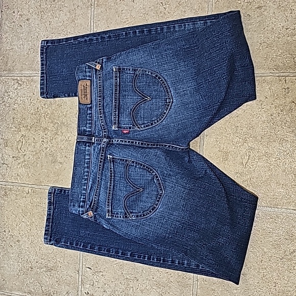 Levis Skinny Jeans - Picture 6 of 9